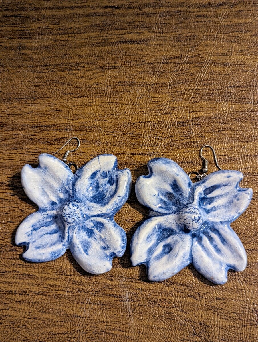 Ceramic flower earrings